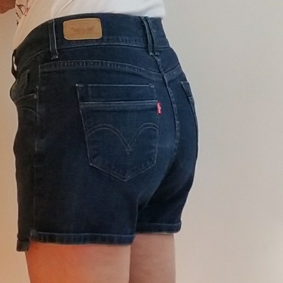Levi's Jeans Womens Denim High waisted Shorts, Size 6 - Picture 8 of 8